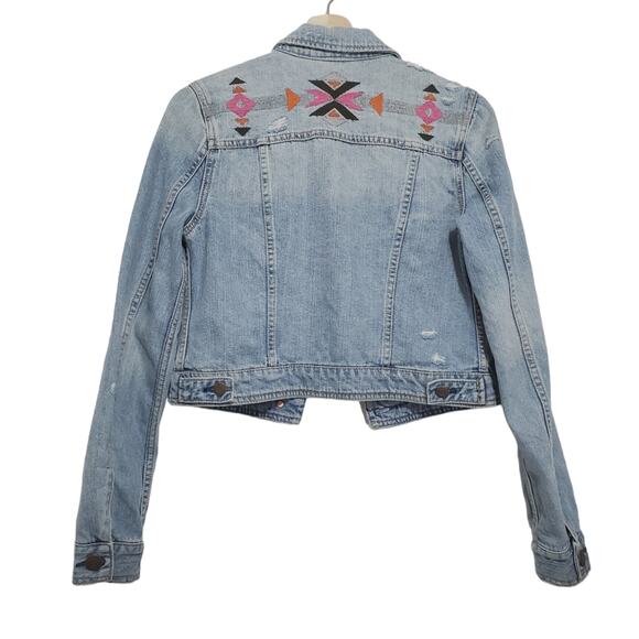 AEO | Distressed Embroiderd Fade Wash Denim Crop Jean Jacket - Picture 1 of 9